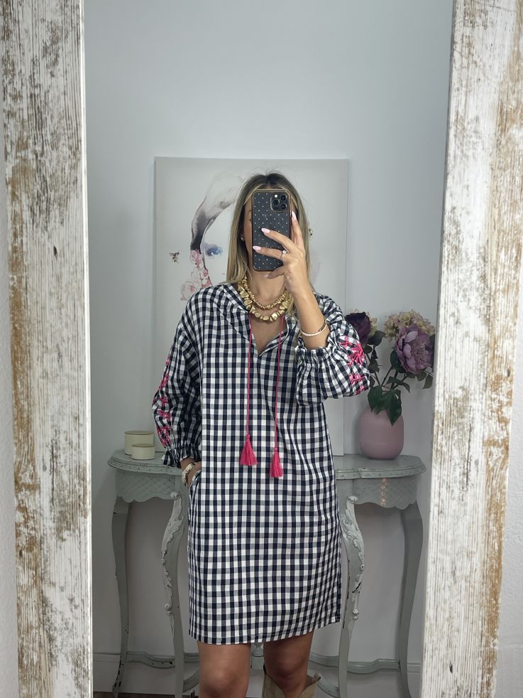 Vestido Cuadros vichy azul marino con bordados
