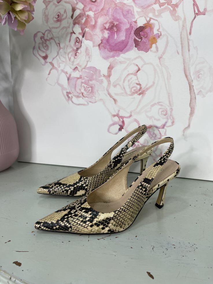 Zapatos serpiente 2025
