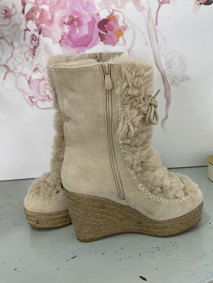 Botas cuñas 2025